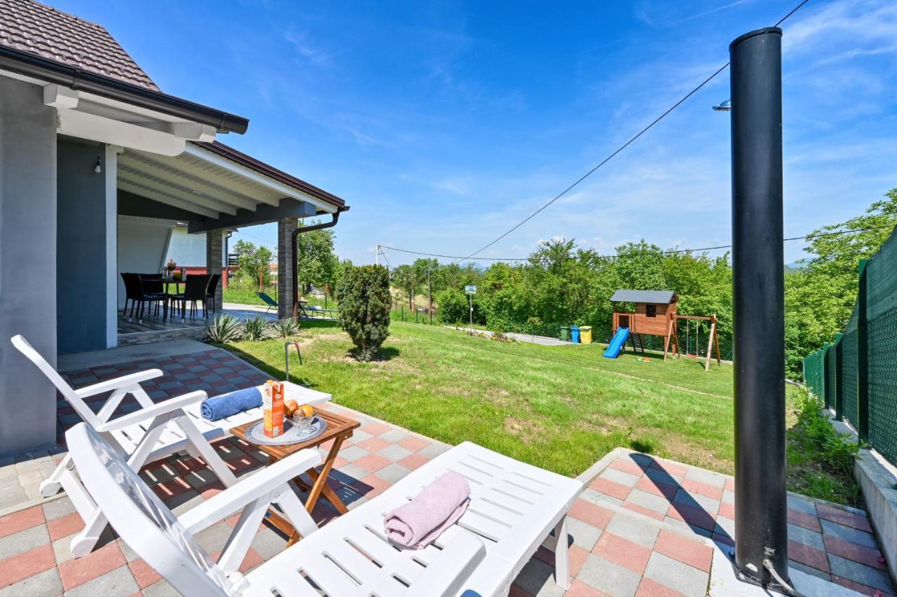 Cvetkova Hiza Sa Jacuzzijem Villa Tuheljske Toplice Dış mekan fotoğraf