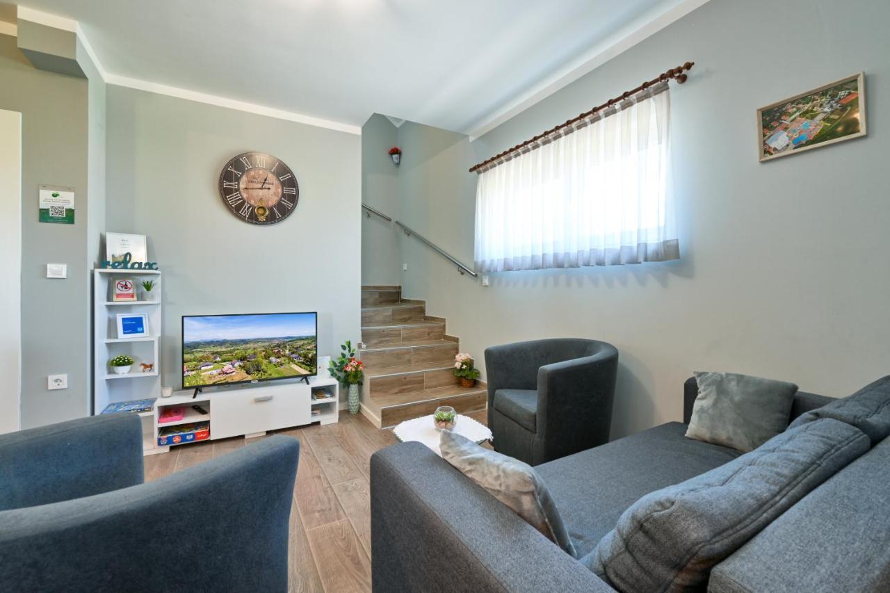 Cvetkova Hiza Sa Jacuzzijem Villa Tuheljske Toplice Dış mekan fotoğraf