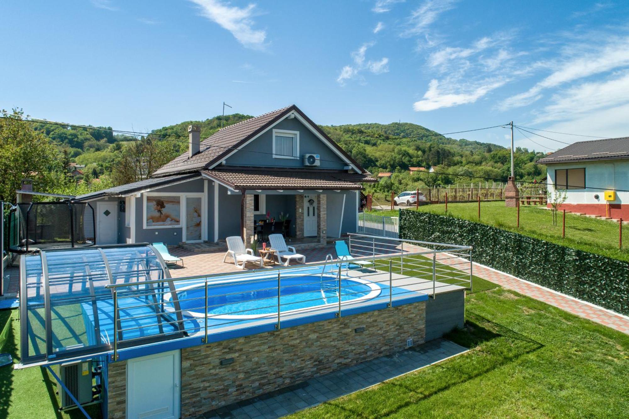 Cvetkova Hiza Sa Jacuzzijem Villa Tuheljske Toplice Dış mekan fotoğraf